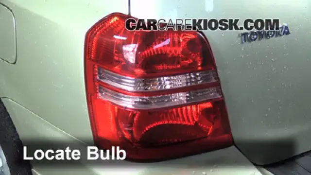 2003 Toyota Highlander 2.4L 4 Cyl. Éclairage Feux de position arrière (remplacer ampoule)